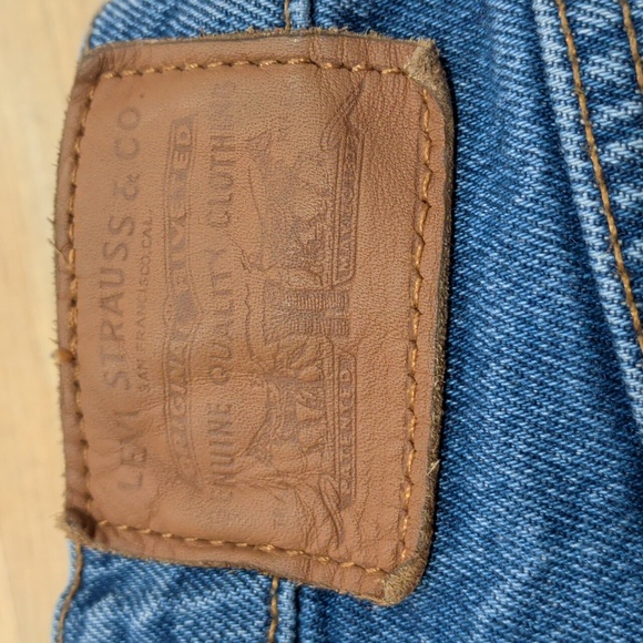 Levi's Ribcage Straigh Leg Jeans Button Fly Size 26 - Picture 2 of 9